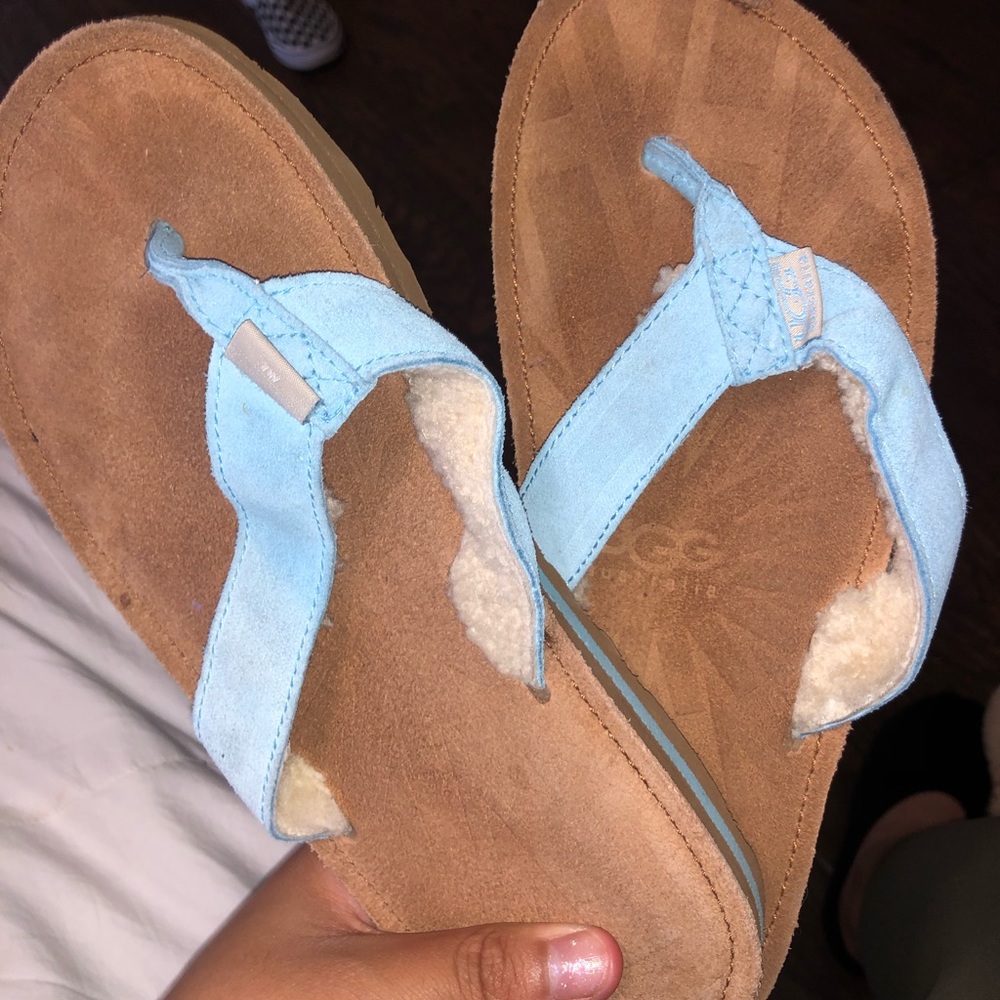 size 7 ugg sandals